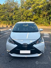 Toyota Aygo 1.0 VVT-i 69CV x-play 5 porte