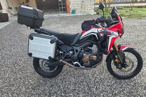 Honda Africa Twin 1000 DCT, 8760 km Akrapovic
