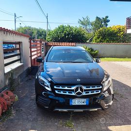 Mercedes GLA 180 Premium