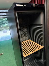 Cantina vino climatizzata Liebherr 