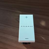 N4418 Dimmer a pulsante universale BTICINO.