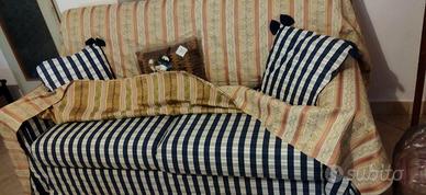 Divani vendibili separatamente