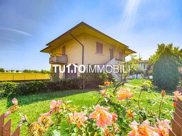 Villa di 277 m² con 3 locali a Azzano San Paolo