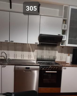 cucina completa di tutto.  ,Piano in marmo
