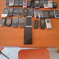  cellulari in blocco  30 euro