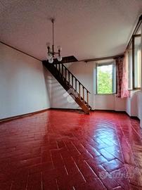 5 LOCALI A SAN VITO ROMANO