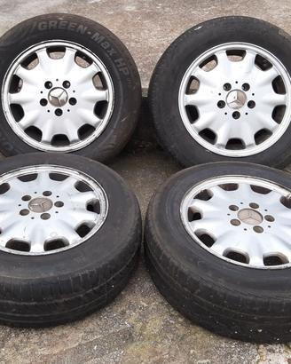 4 cerchi in lega Mercedes R 15
