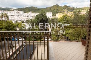 PASTENA - Ampio 5 Vani con Posto Auto e Cantina