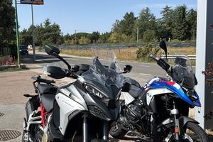 Ducati multistrada v4s travel & radar