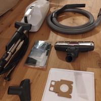 Aspirapolvere Miele S168 con accessori