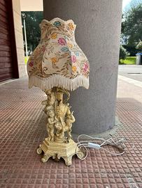 Lampada da tavolo vintage con angeli