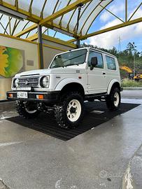 Suzuki samurai