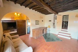 Villa di 376 m² con più di 5 locali a Barberino Ta