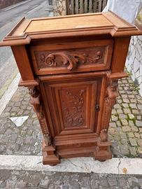 Coppia di comodini anni 30 legno