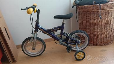 Bicicletta bambino/a con rotelle