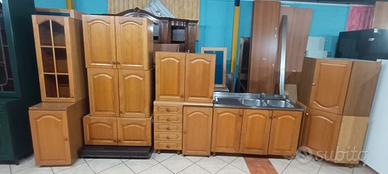 cucina componibile in legno massello rovere