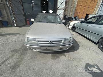 Ricambi Opel Astra F-Cabrio 1.6 benz del 1998