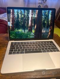Macbook Pro 13,3 touchbar Retina 2019