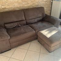 Divano 4 posti + pouf Divani & Divani