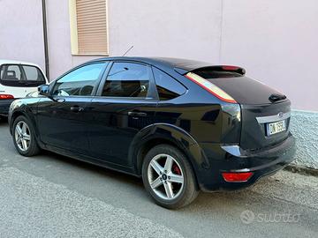 Ford Focus 1.6 110 cavalli