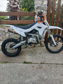 Pit bike 125