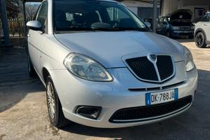 Lancia ypsilon 1.2 argento