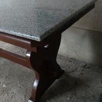 Tavolo base granito