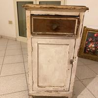Comodino antico stile shabby chic/decapè
