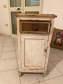 Comodino antico stile shabby chic/decapè