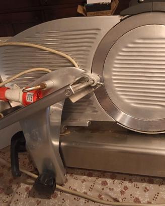 affettatrice industriale 380