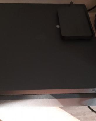 PS4+ 3 giochi+ 2 controller+ base di ricarica