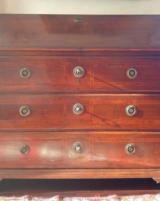 Prezioso comò cassettone antico, veneto