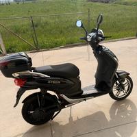Ztech scooter con pedalata  assistita