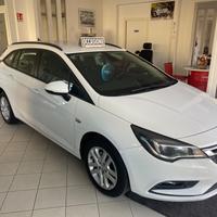 Opel Astra 1.6 CDTI Sports Tourer - automatico