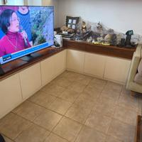 Mobile soggiorno su misura laccato chiaro  e legno