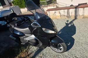 SCOOTER Madison 400