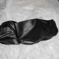 Coprisella pelle nero vespa px