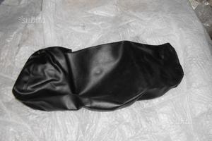 Coprisella pelle nero vespa px