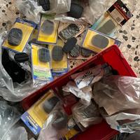 Piu di 116  pezzi di copripedali assortiti