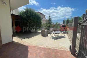 Villa o villino Falciano del Massico