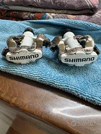 Pedali MTB / Gravel Shimano PD-M520 Bianchi - SPD
