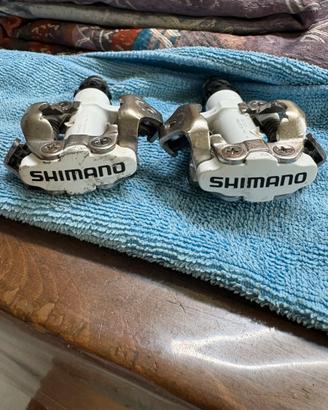 Pedali MTB / Gravel Shimano PD-M520 Bianchi - SPD