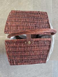Cesto PicNic + Accessori / Girla x Raccolta Funghi