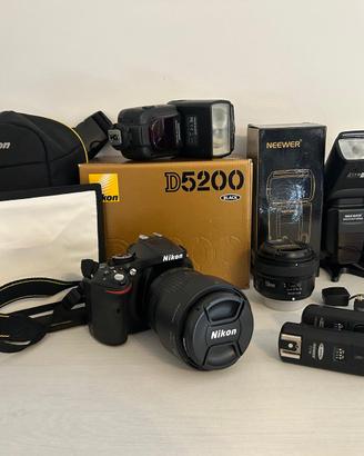 Fotocamera reflex Nikon D5200 + accessori