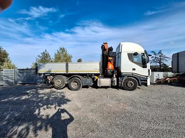 autocarro con gru' e rimorchio anno 2013