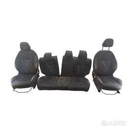 Tappezzeria sedili Peugeot 208 1.2 benzina 2013 5p