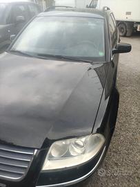 Auto Volkswagen Passat