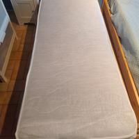 n. 2 materassi singoli