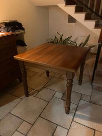 Tavolo in legno