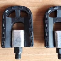 coppia di pedali per bicicletta